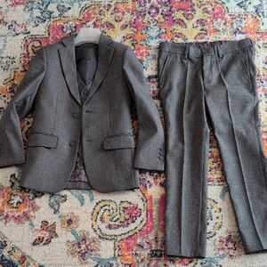 Like New Boys 9 Paisley of London Slim Fit Suit